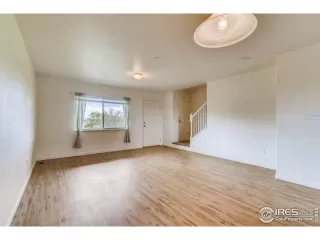 Photo #6: 912174 Listing