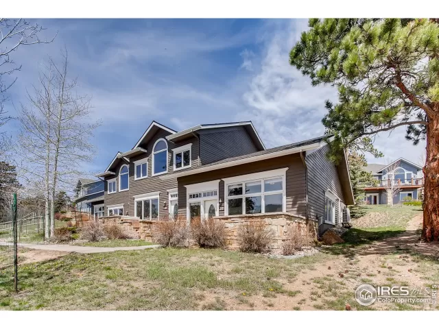 MLS: 912282 Condo For Sale