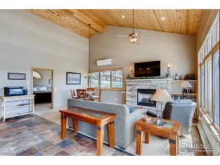 Photo #3: 912282 Listing