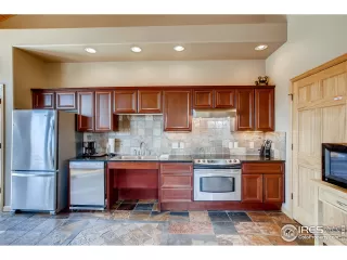 Photo #4: 912282 Listing