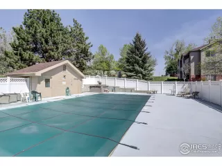 Photo #5: 912420 Listing