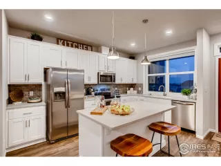 Photo #3: 912433 Listing