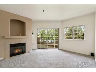 Photo #4: 912495 Listing