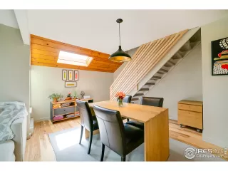 Photo #3: 912535 Listing