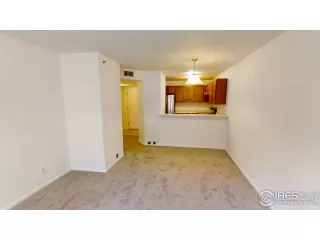 Photo #2: 912558 Listing