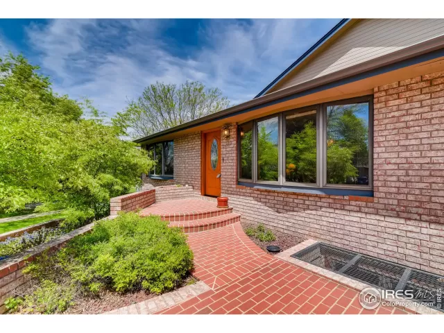 MLS: 912570 Condo For Sale