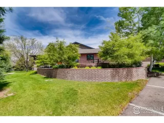 Photo #4: 912570 Listing