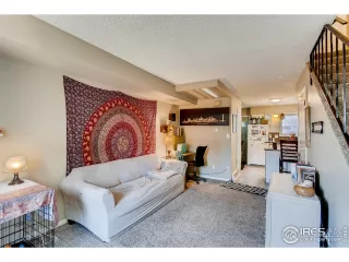 Photo #4: 912603 Listing