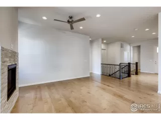 Photo #4: 912654 Listing