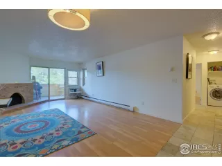 Photo #6: 912659 Listing