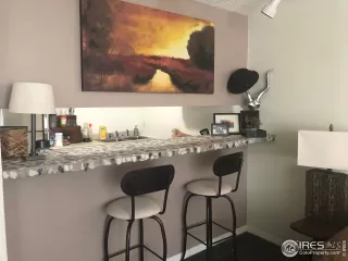 Photo #5: 912688 Listing