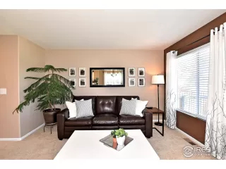 Photo #4: 912696 Listing