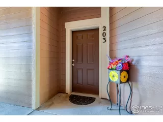 Photo #2: 912727 Listing