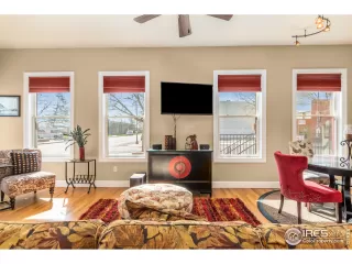 Photo #5: 912754 Listing