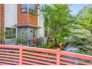 Photo #1: 912808 Listing