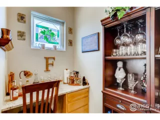 Photo #5: 912820 Listing