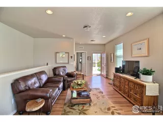 Photo #5: 912854 Listing