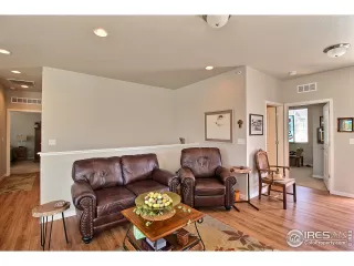 Photo #6: 912854 Listing