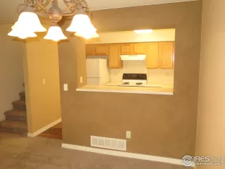 Photo #4: 912919 Listing