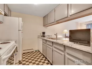 Photo #6: 913030 Listing 