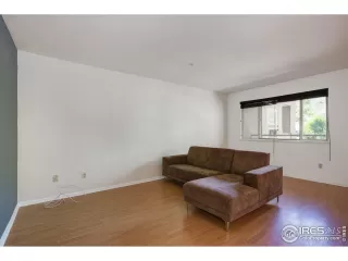 Photo #5: 913043 Listing