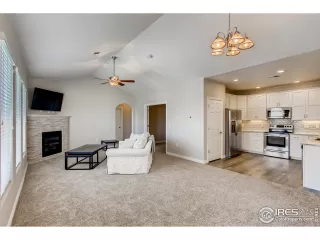 Photo #6: 913068 Listing