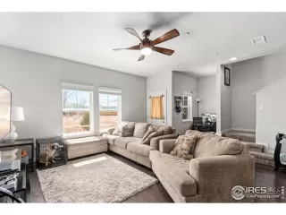 Photo #5: 913072 Listing