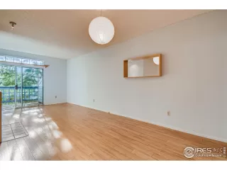 Photo #2: 913109 Listing