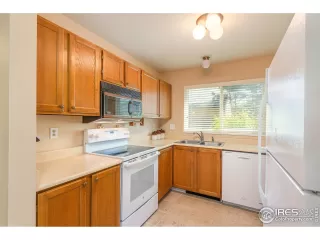 Photo #6: 913138 Listing