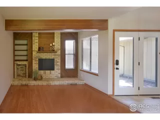 Photo #2: 913175 Listing