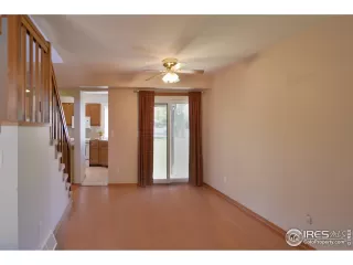 Photo #6: 913175 Listing