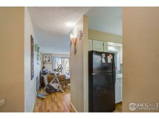 Photo #4: 913182 Listing