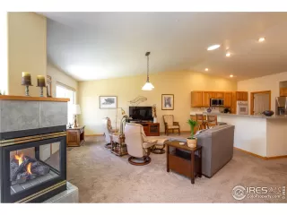 Photo #5: 913190 Listing