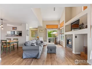 Photo #2: 913217 Listing