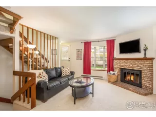 Photo #5: 913305 Listing 