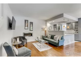 Photo #4: 913318 Listing