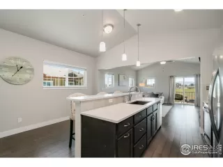 Photo #5: 913321 Listing