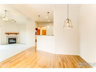 Photo #4: 913335 Listing 