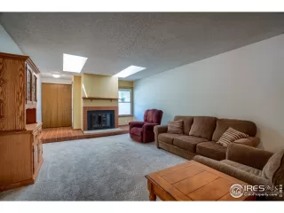 Photo #5: 913355 Listing