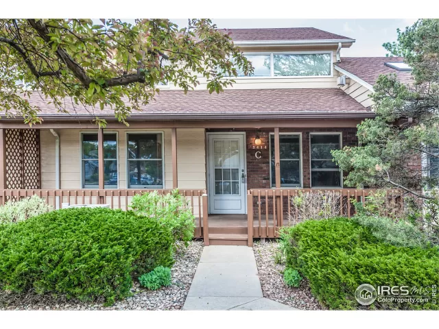 MLS: 913385 Condo For Sale