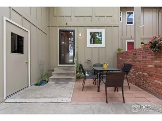 Photo #2: 913396 Listing