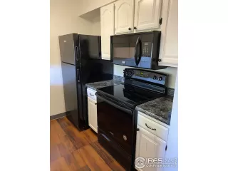 Photo #5: 913413 Listing