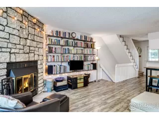 Photo #2: 913452 Listing