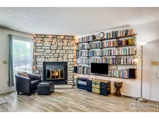 Photo #4: 913452 Listing