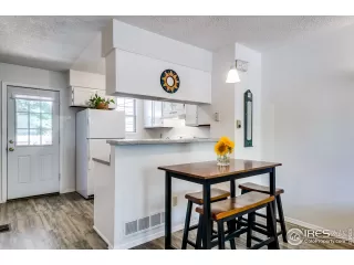 Photo #6: 913452 Listing