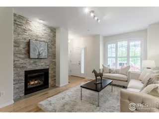 Photo #6: 913496 Listing