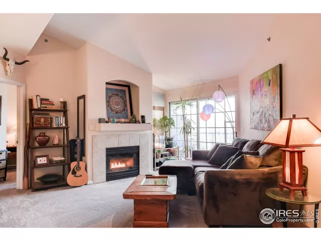 MLS: 913619 Condo For Sale