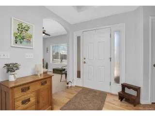 Photo #5: 9136967 Listing