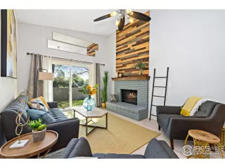 Photo #5: 913740 Listing