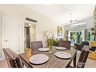 Photo #6: 913740 Listing